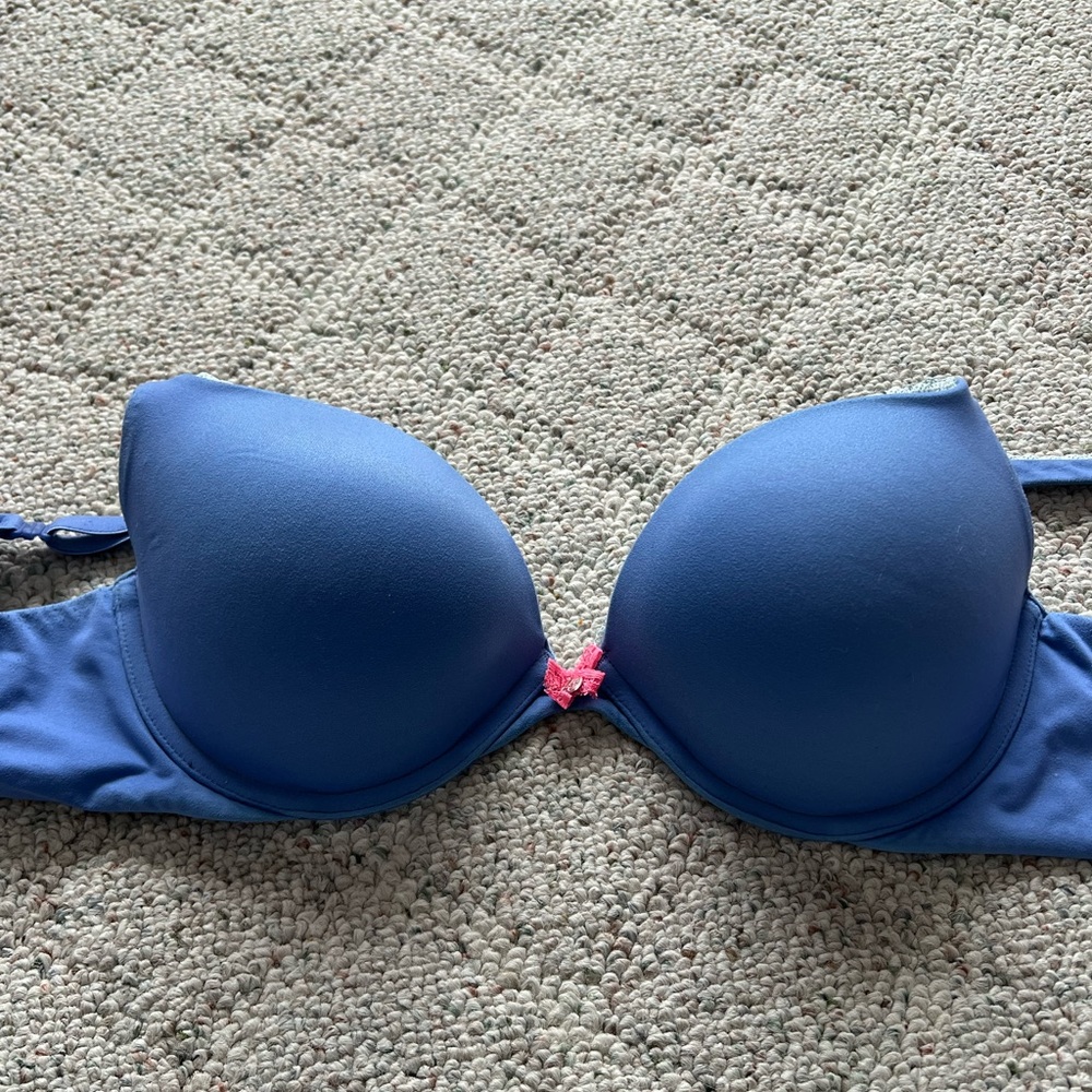 Victoria's Secret Body By Victoria Push-up Bra